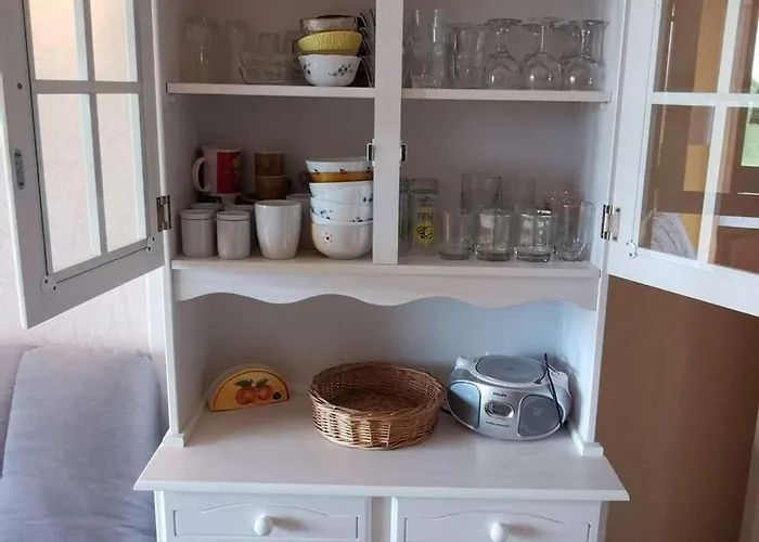 T2 Climatise Avec Piscine Et Parking A 20m De La Mer, Pour 5 Pers - Fr-1-607-100 Apartman