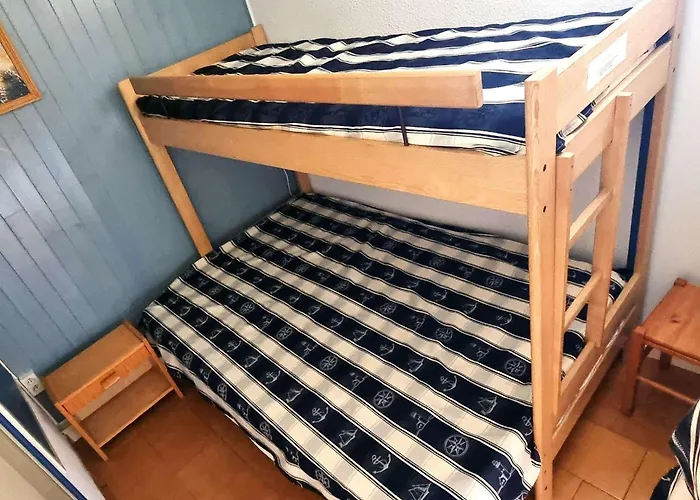 T2 Climatise Avec Piscine Et Parking A 20m De La Mer, Pour 5 Pers - Fr-1-607-100 Apartman *