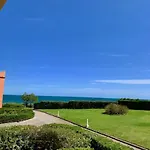 T2 Climatisé, Piscine, Parking, à 30m De La Mer, Pour 5 Pers, Terrasse Orientée Sud - Fr-1-607-100 Appartement Agde