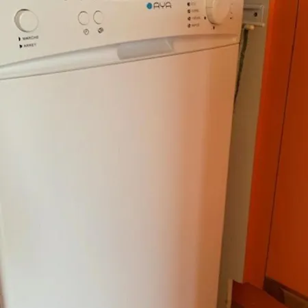 T2 Climatise Avec Piscine Et Parking A 20m De La Mer, Pour 5 Pers - Fr-1-607-100 דירה *