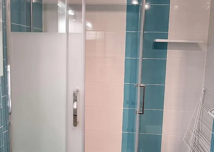 アパート T2 Climatise Avec Piscine Et Parking A 20m De La Mer, Pour 5 Pers - Fr-1-607-100